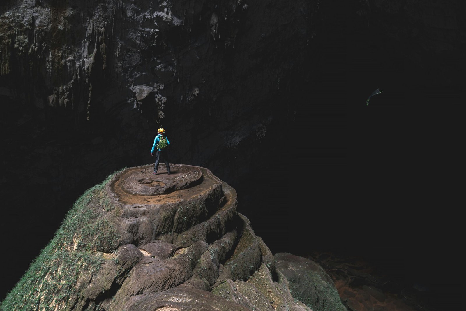 Sơn Đoòng – The Largest Cave In The World